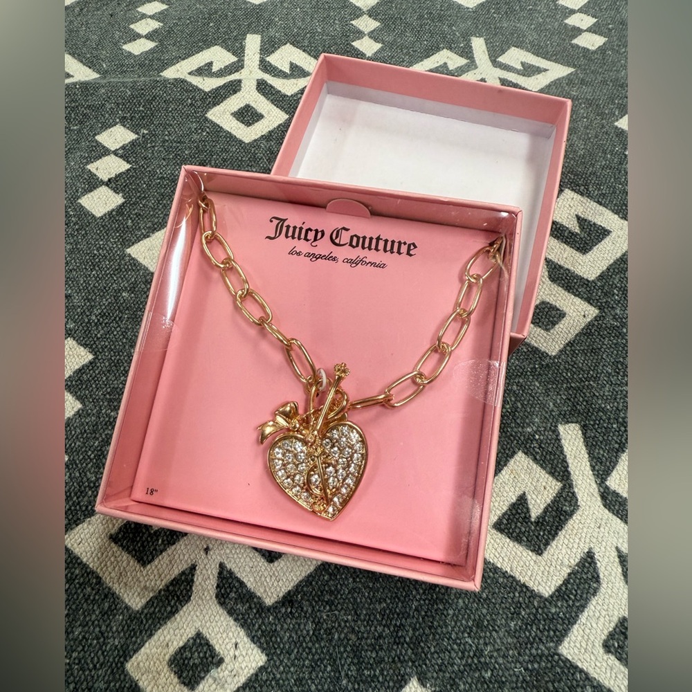 NWT | 💖 Juicy Couture Gold Heart Necklace 💖